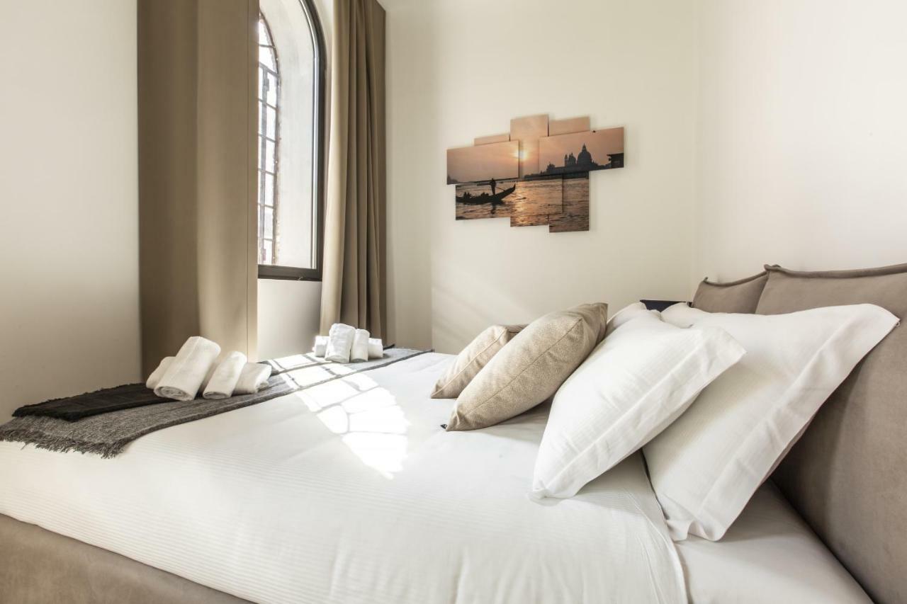 Elegant Fornasa Vecia, Canal View With A Beautiful Garden R&R Venice Luaran gambar